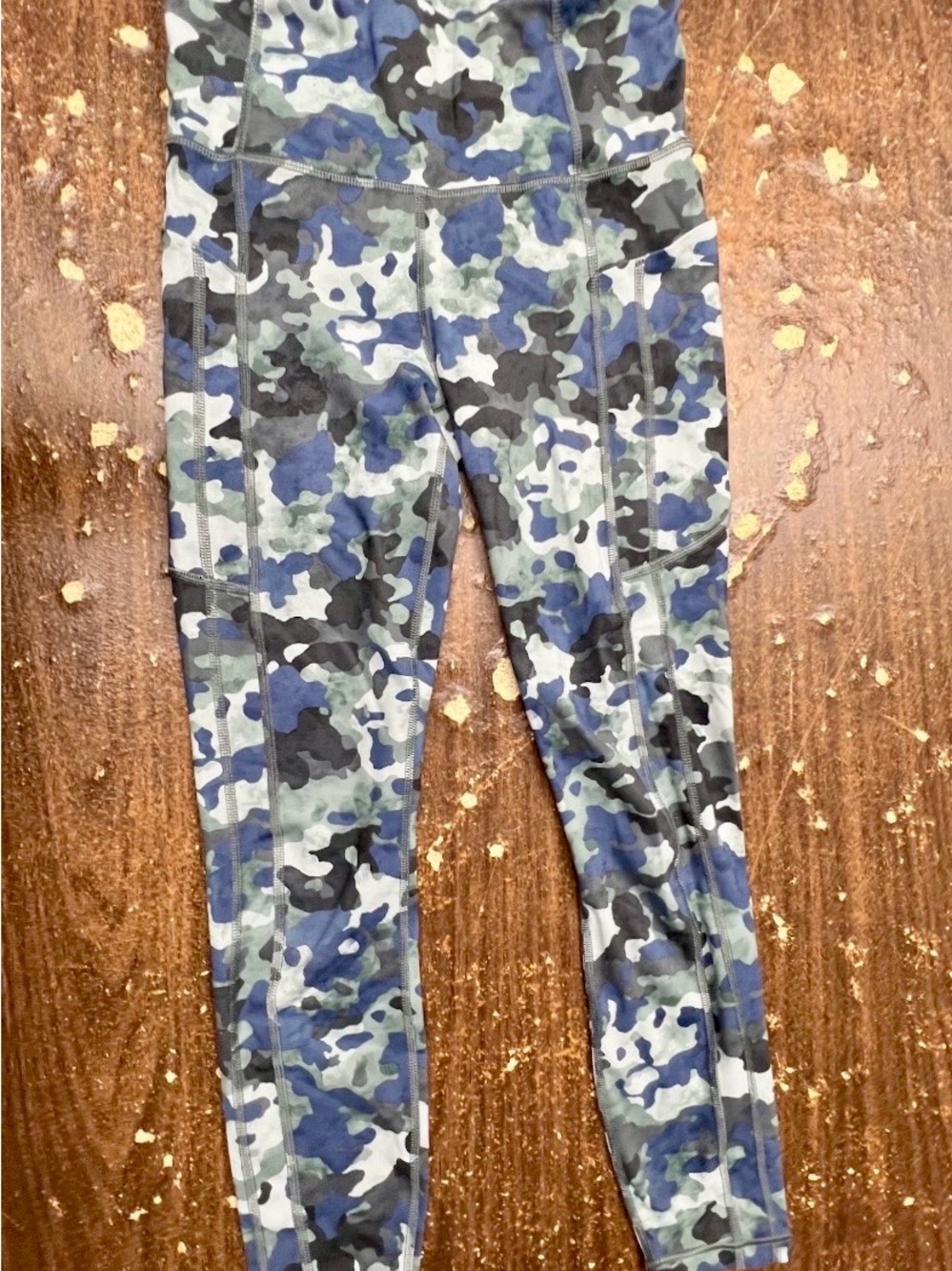 Athleta Ultimate Stash II 7/8 Camo Leggings XS Side Pockets